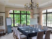 Taittinger Bar - Peppers Manor House
